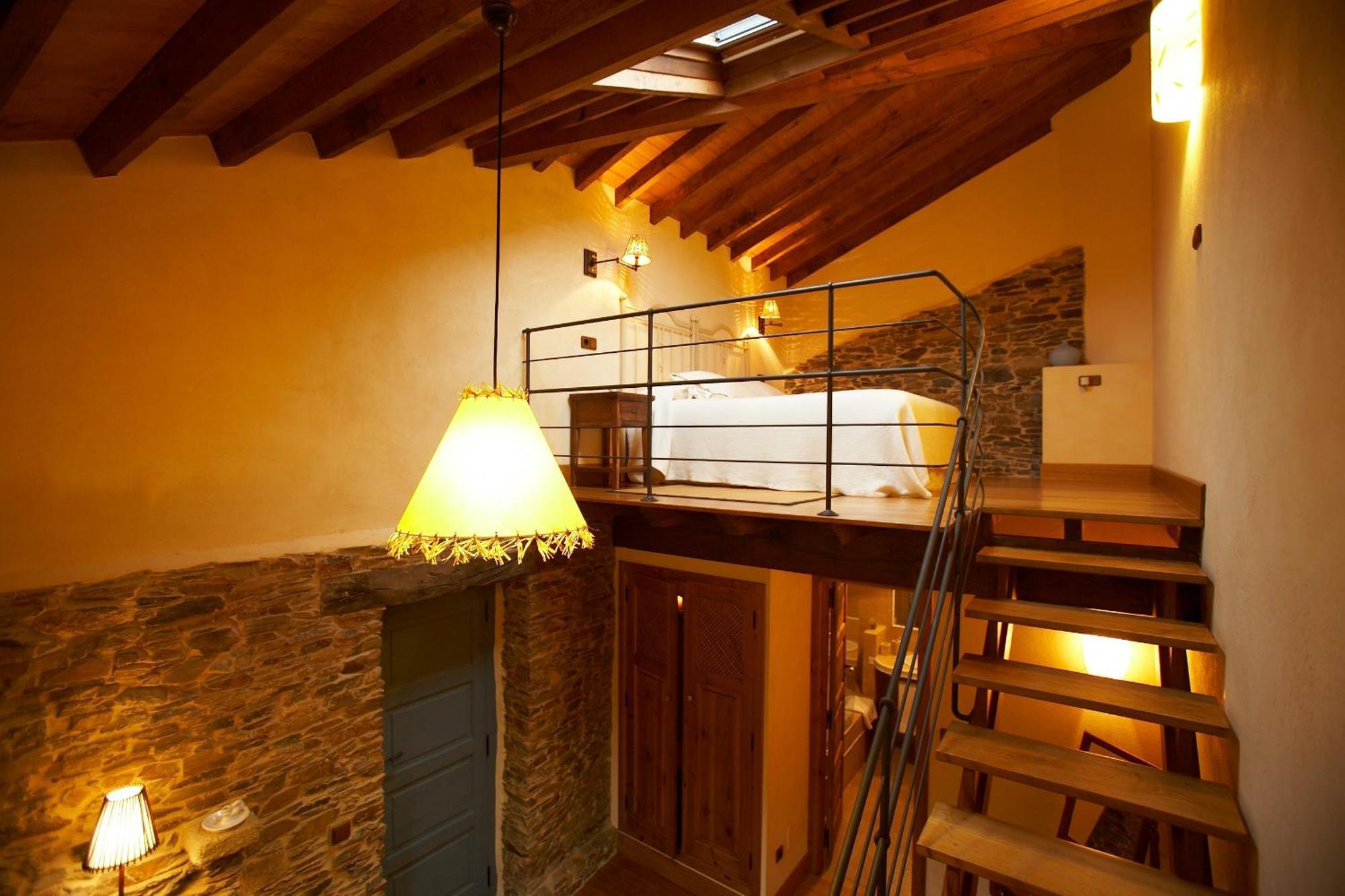 Areal Hotell Viveiro Exteriör bild