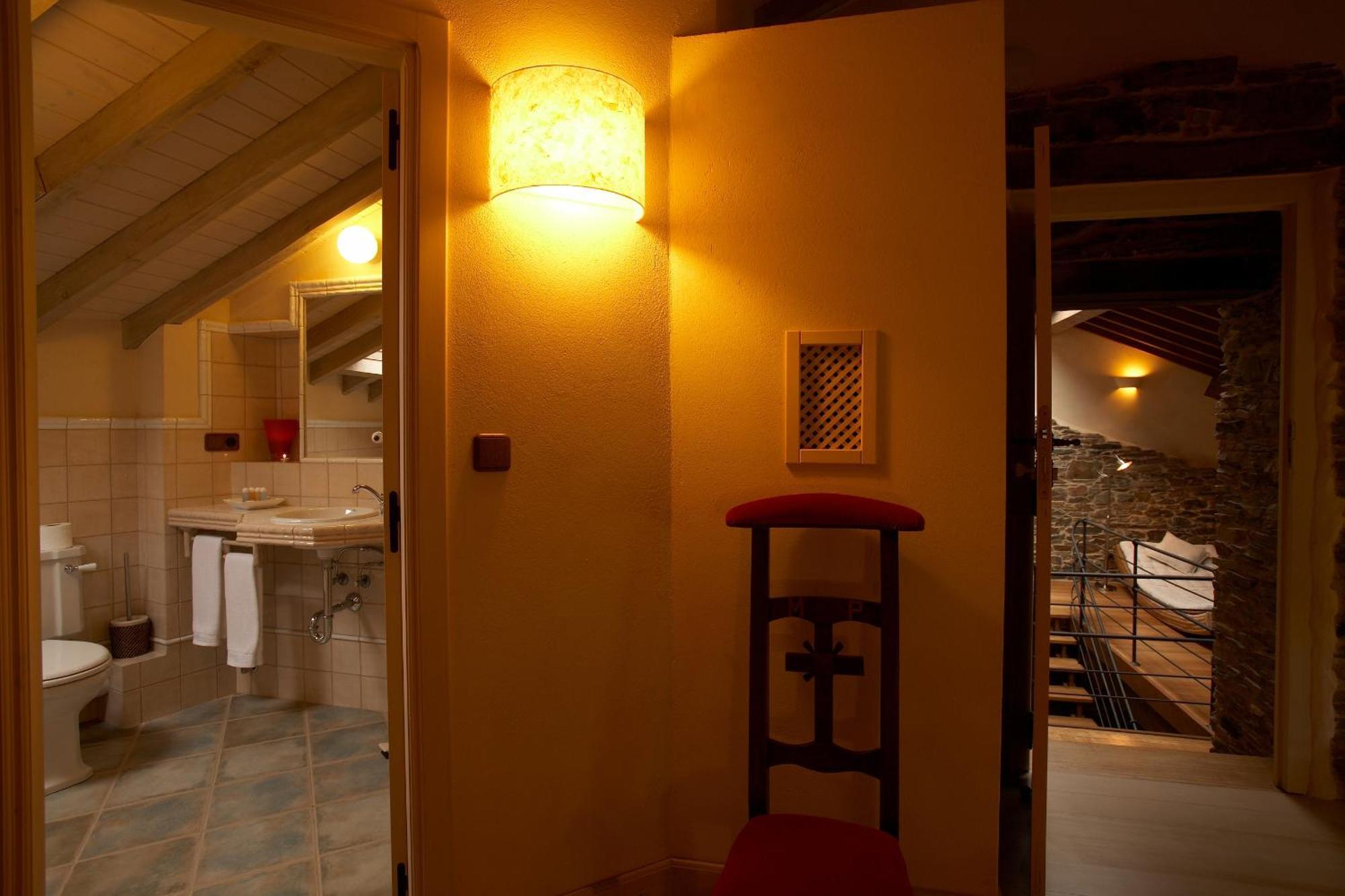 Areal Hotell Viveiro Exteriör bild